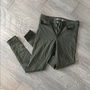 American Eagle Outfitters Green Skinny Jeans with Tapered Fit
